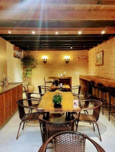 interior café sete e leiteria quedas